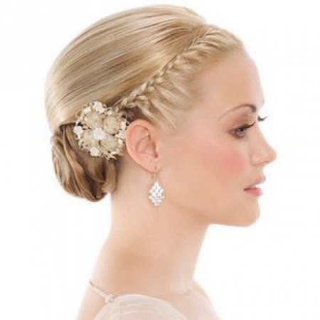 Sminkes, fodrász, mű